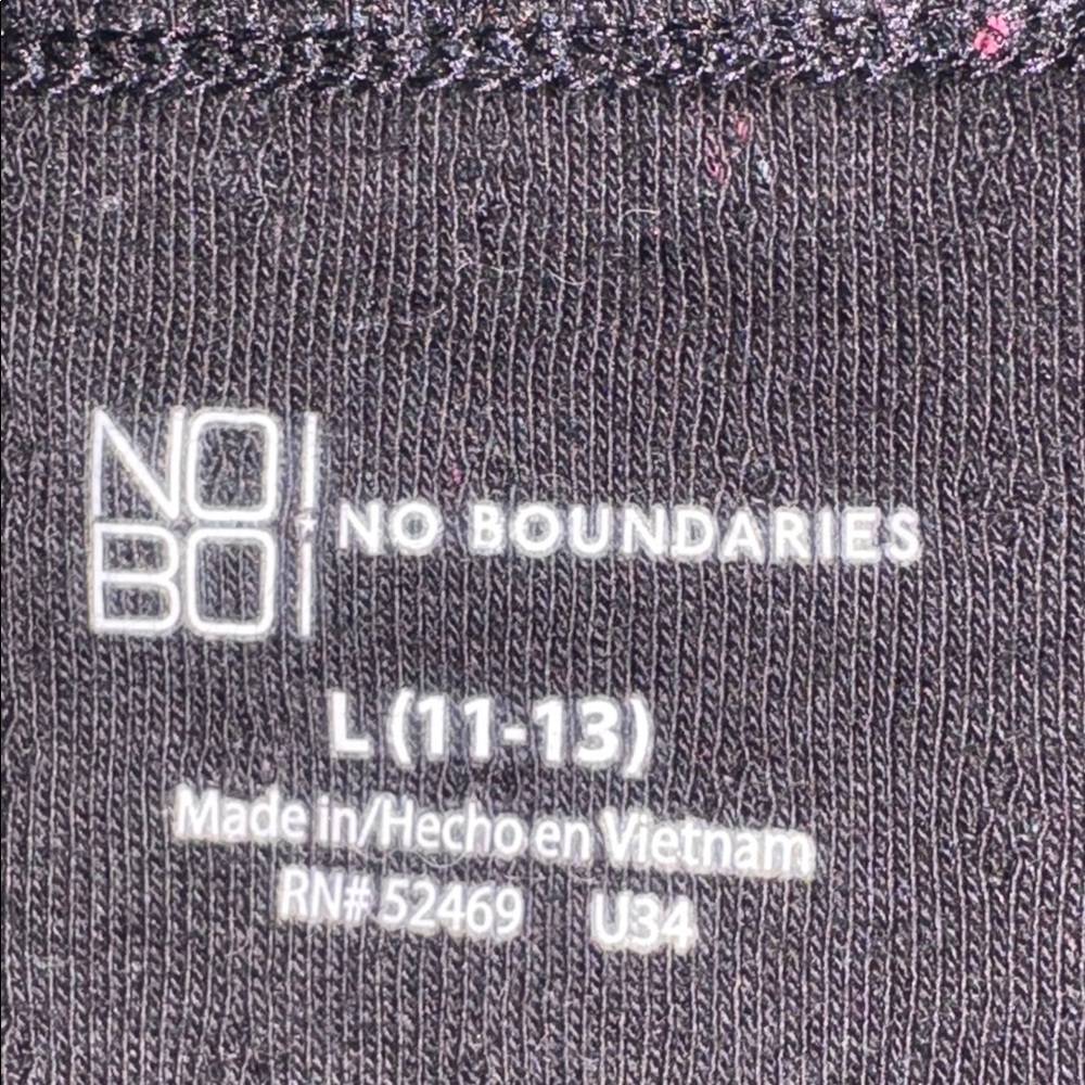 No Boundaries Black W/Floral Scalloped & Trimmed In Black Lace Crip Top NEW! - Picture 4 of 4